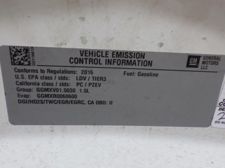 2016-chevrolet-volt-sedan-image-12