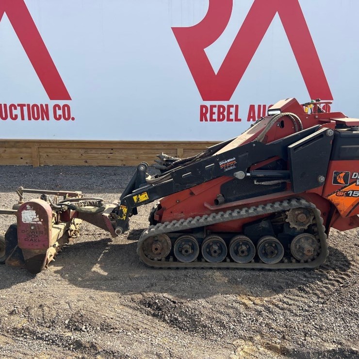 2019 DITCH WITCH SK1550
