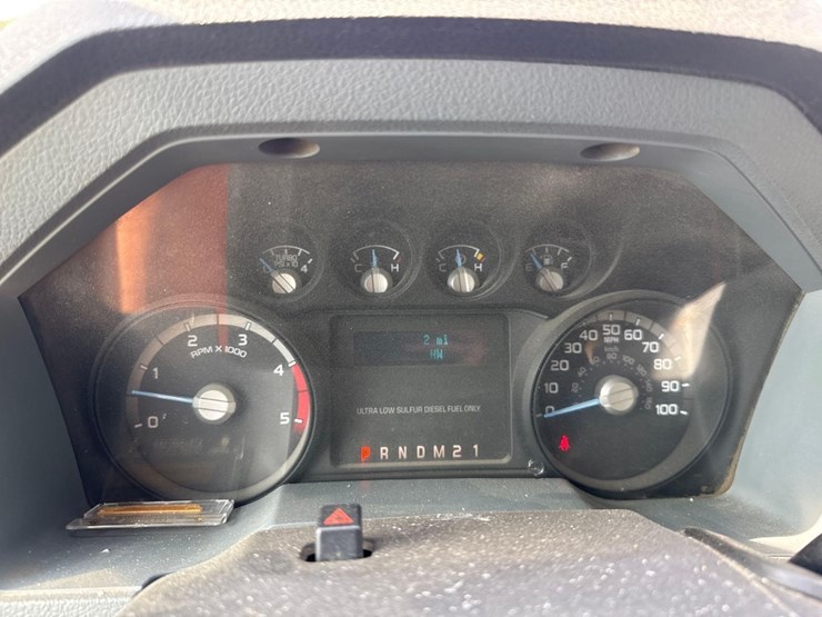 2016-ford-f550-xl-image-31