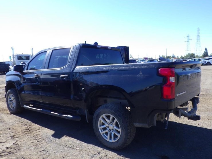 2021-chevrolet-1500-image-5
