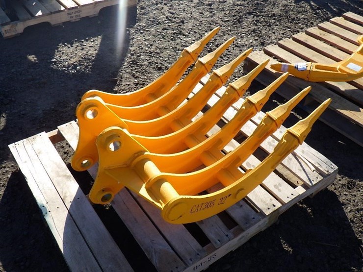 caterpillar-305-image-3