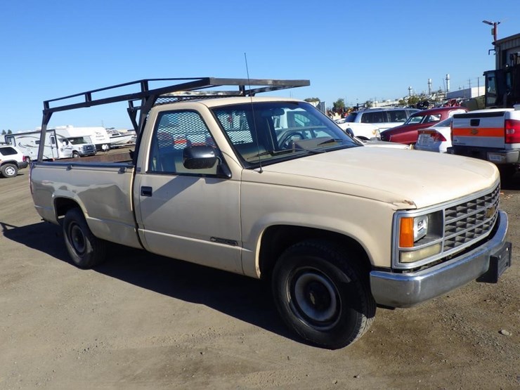 1990-chevrolet-2500-image-2