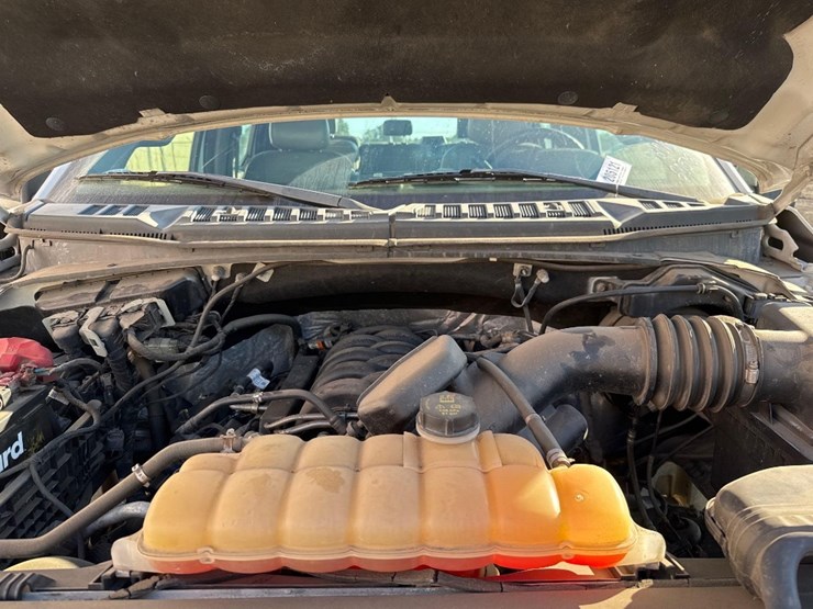 2018-ford-f150-xl-image-18