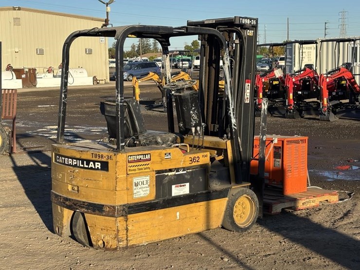 caterpillar-fc40-image-3