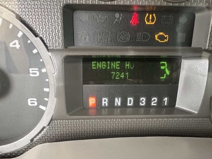 2010-ford-f350-xlt-image-33