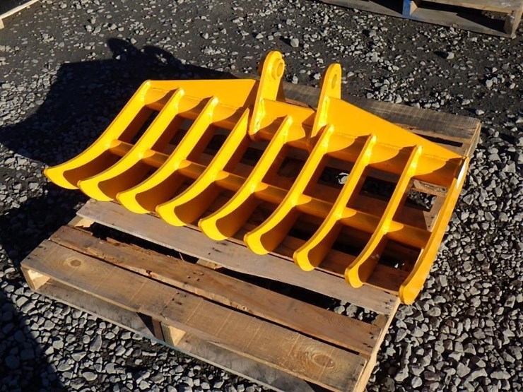 caterpillar-305-image-1