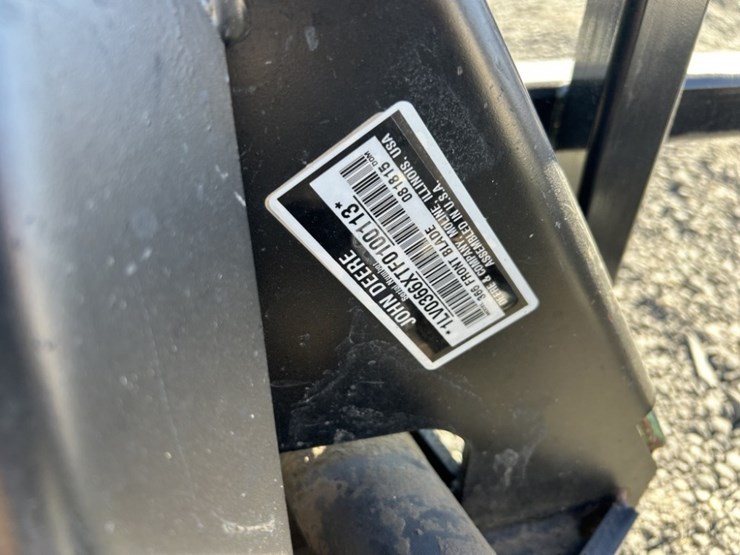 john-deere-366-image-8