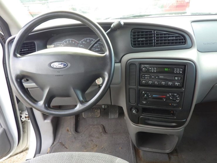 2003-ford-windstar-image-9