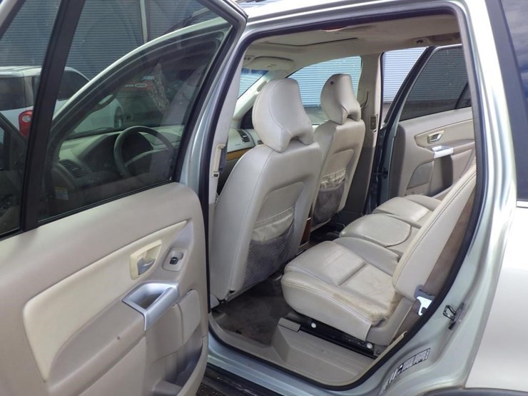 2004-volvo-xc90-image-7