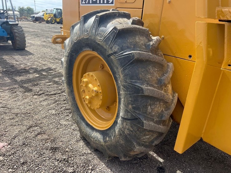 caterpillar-cp-433c-image-20