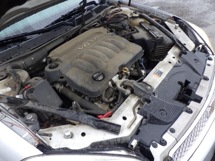 2013-chevrolet-impala-sedan-image-11