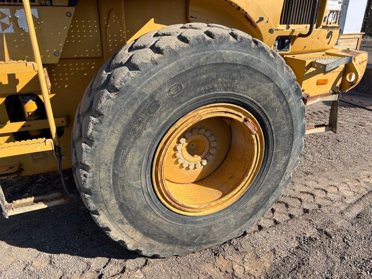 caterpillar-924g-image-10