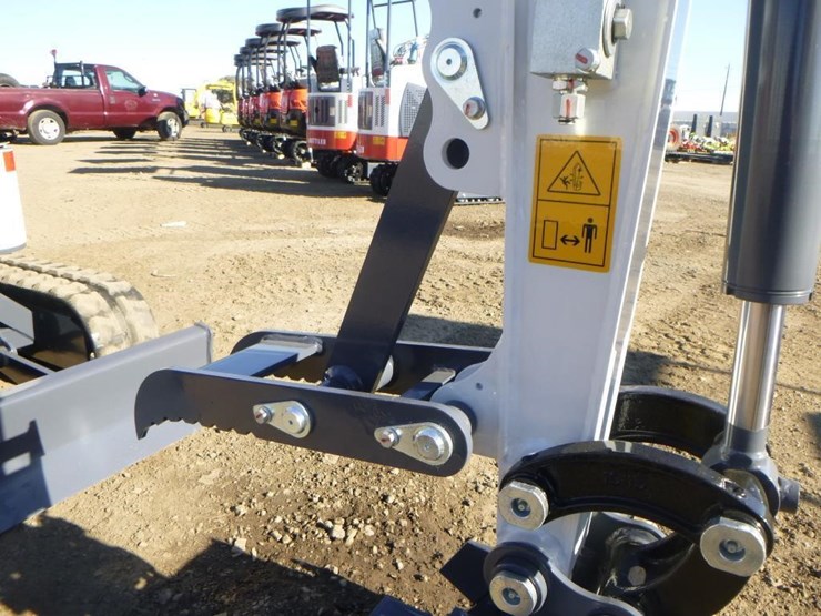 bttl-et12m-6-hydraulic-excavator-image-12