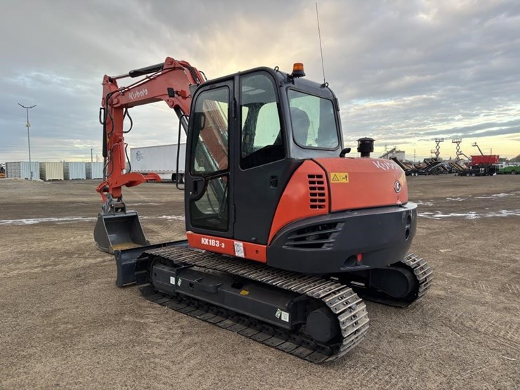 2019-kubota-kx183-3-hydraulic-excavator-image-4