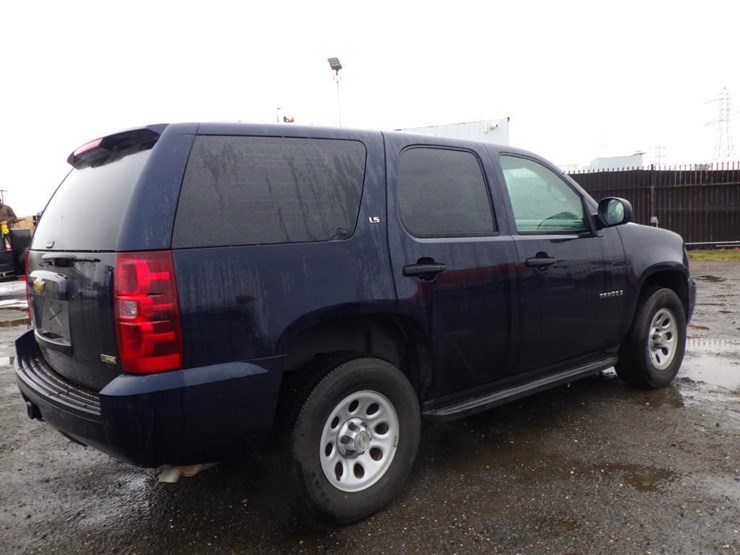 2008-chevrolet-tahoe-image-3