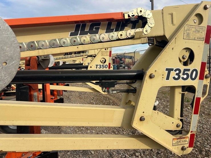 2016-jlg-t350-image-15