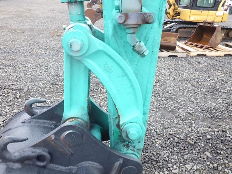 komatsu-pc35-image-13