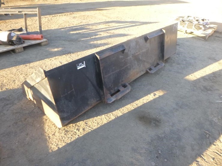83"-skid-steer-g/p-bucket-image-4