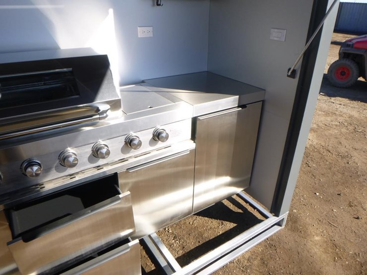 equippro-b10lgs-bbq-shelter-image-12