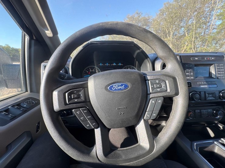2017-ford-f150-xlt-image-25