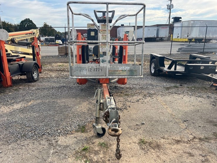2016-jlg-t350-image-6