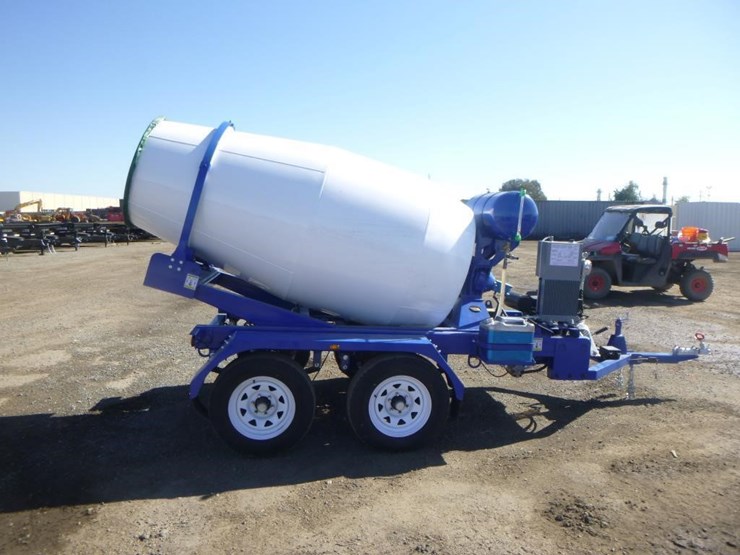 unused-t/a-2yd-towable-mixer-image-7