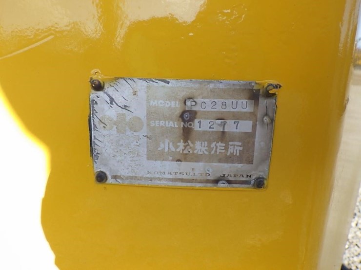 komatsu-pc28uu-image-41