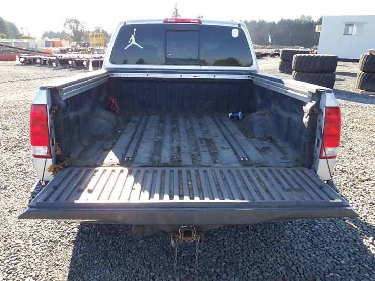2004-nissan-titan-image-8