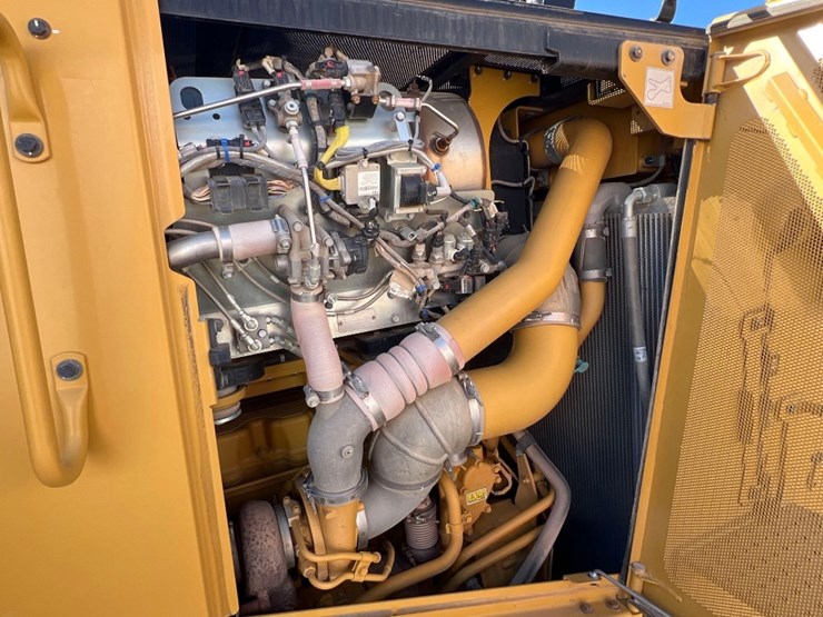 caterpillar-d8t-image-19
