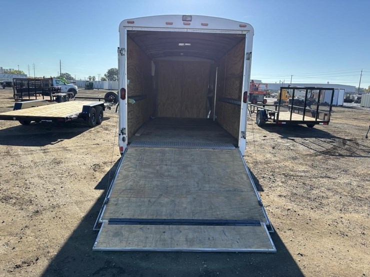 2007-haulmark-kd7x16wt3-enclosed-trailer-image-22