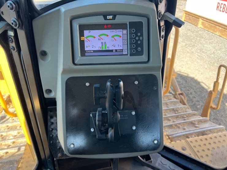 caterpillar-d8t-image-37