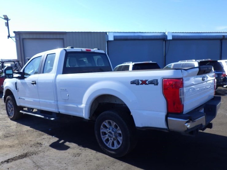 2022-ford-f250-image-4