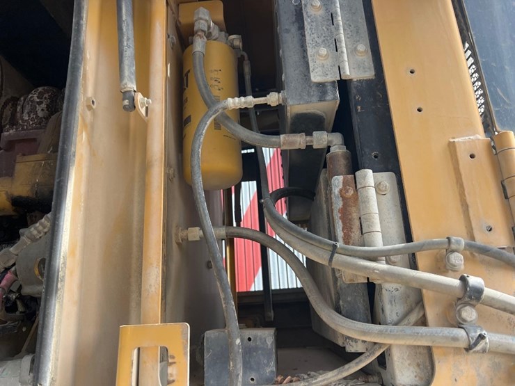 caterpillar-924g-image-16
