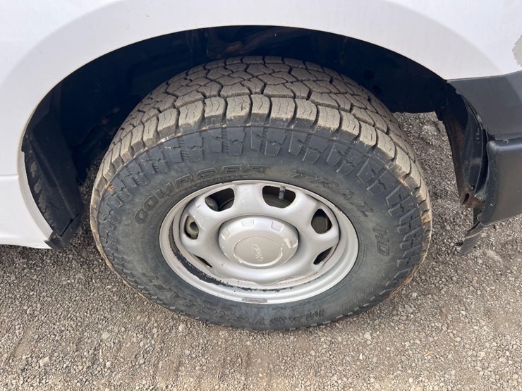 2018-ford-f150-xl-image-13