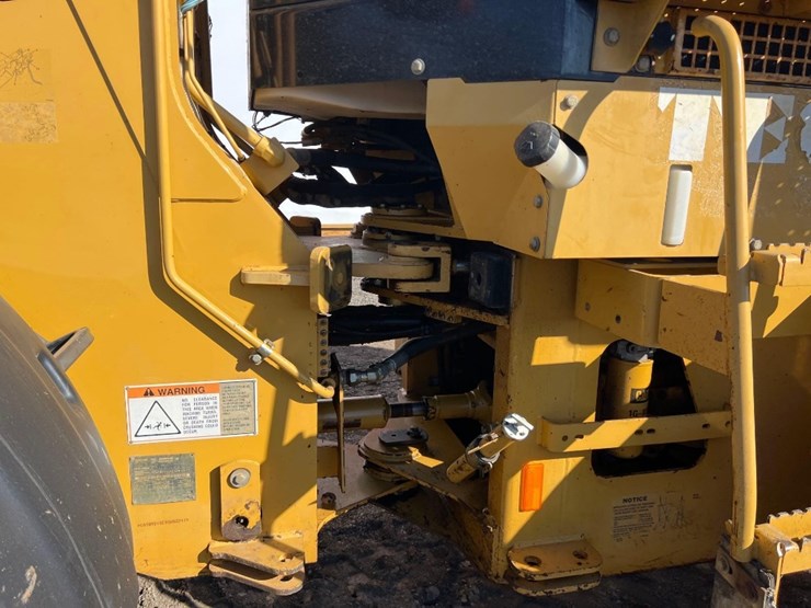 caterpillar-924g-image-17