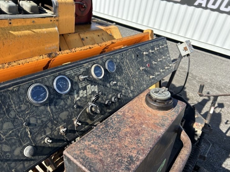 2002-leeboy-8500-image-12