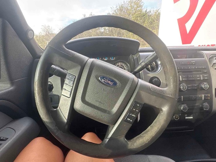 2014-ford-f150-xlt-image-24
