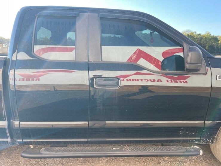 2018-ford-f150-image-16
