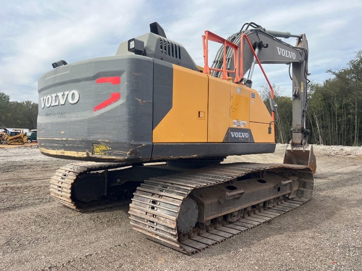 volvo-ec220el-image-4