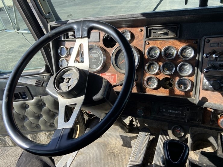 2000-kenworth-t800-image-18