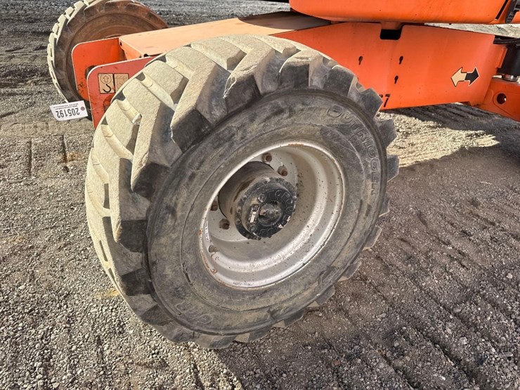 2014-jlg-4550aj-series-ii-manlift-image-12
