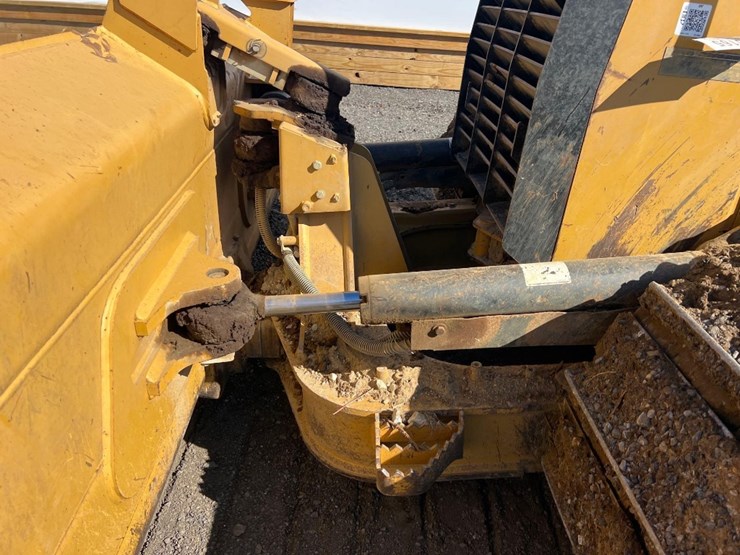 caterpillar-d5k2-lgp-image-10