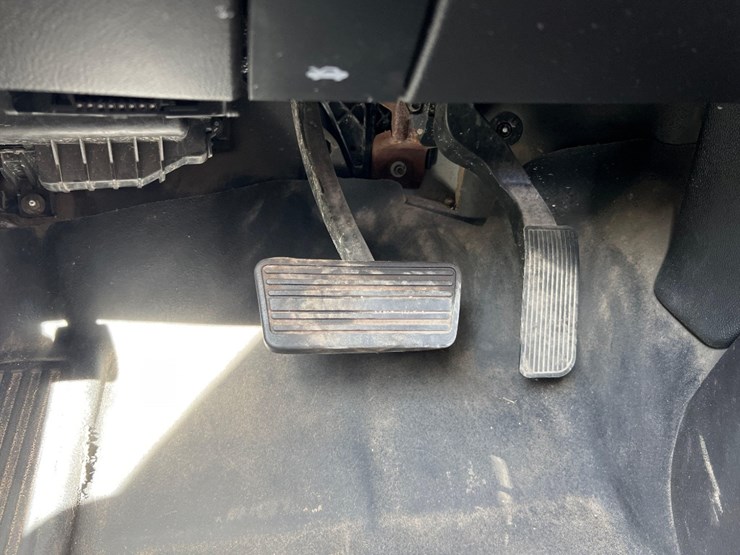 2019-chevrolet-silverado-image-27