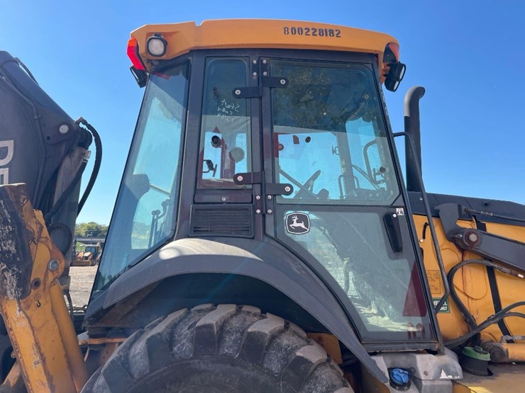 deere-410l-image-26
