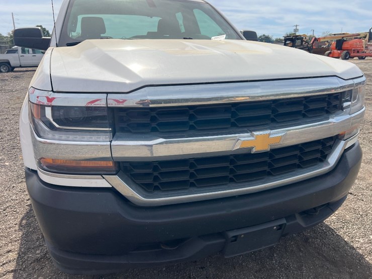 2019-chevrolet-silverado-image-17