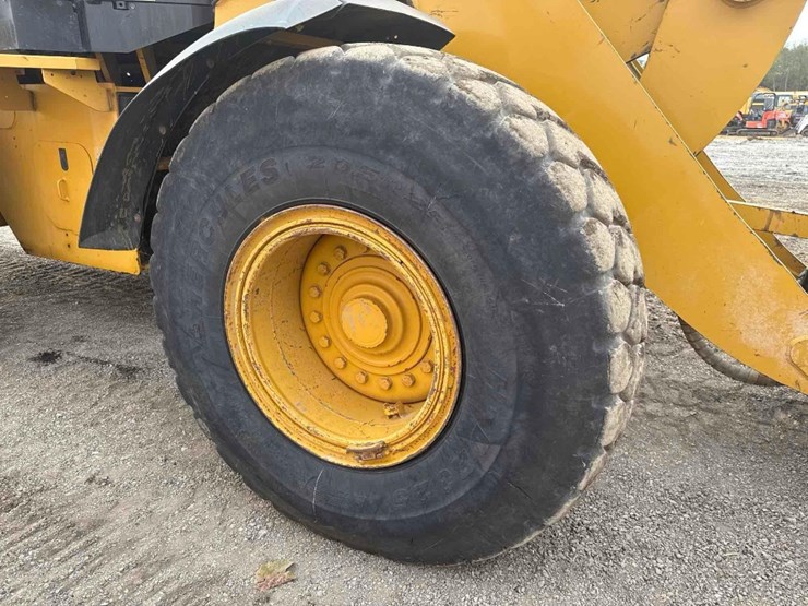 caterpillar-938k-image-11