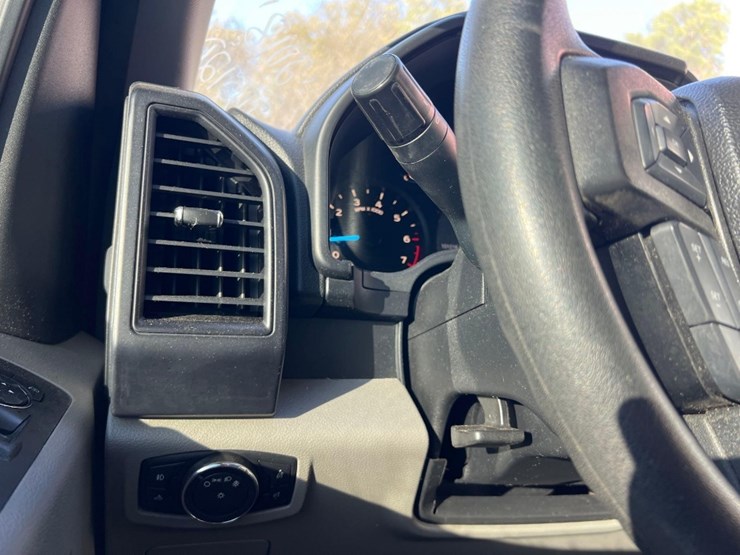 2018-ford-f150-image-28
