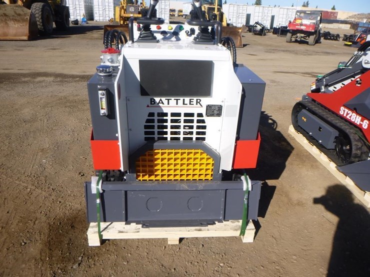 battler-st28h-6-skid-steer-track-loader-image-6
