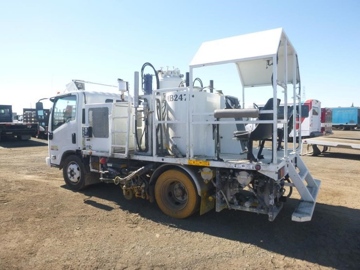 2008-gmc-w5500-image-4