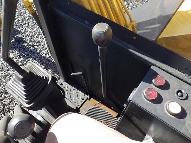 komatsu-pc28uu-image-34